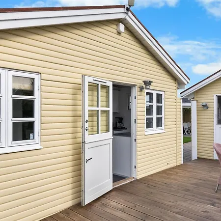 Holiday home Lenya - 60m From The Sea By Interhome